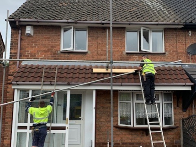 UPVC Window Spraying